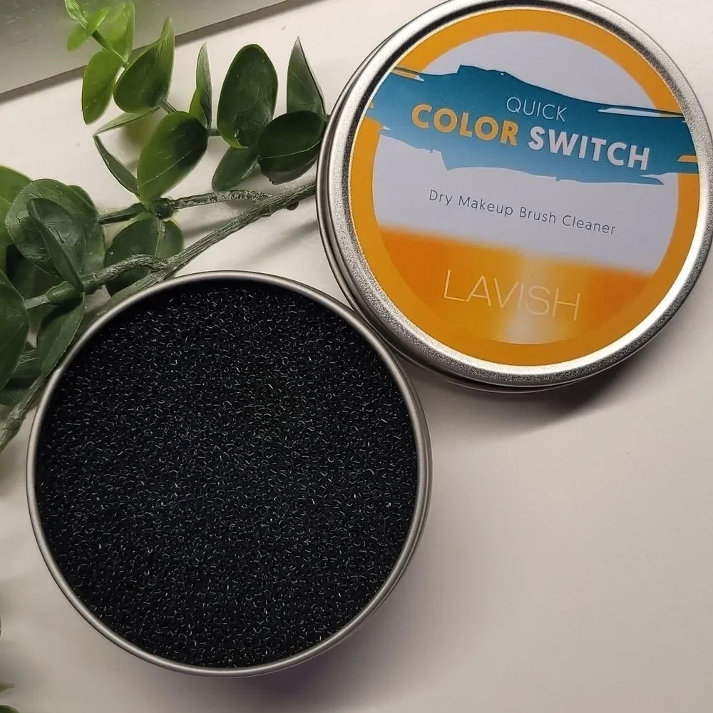 Lavish Color Switch Dry Makeup Brush Cleaner